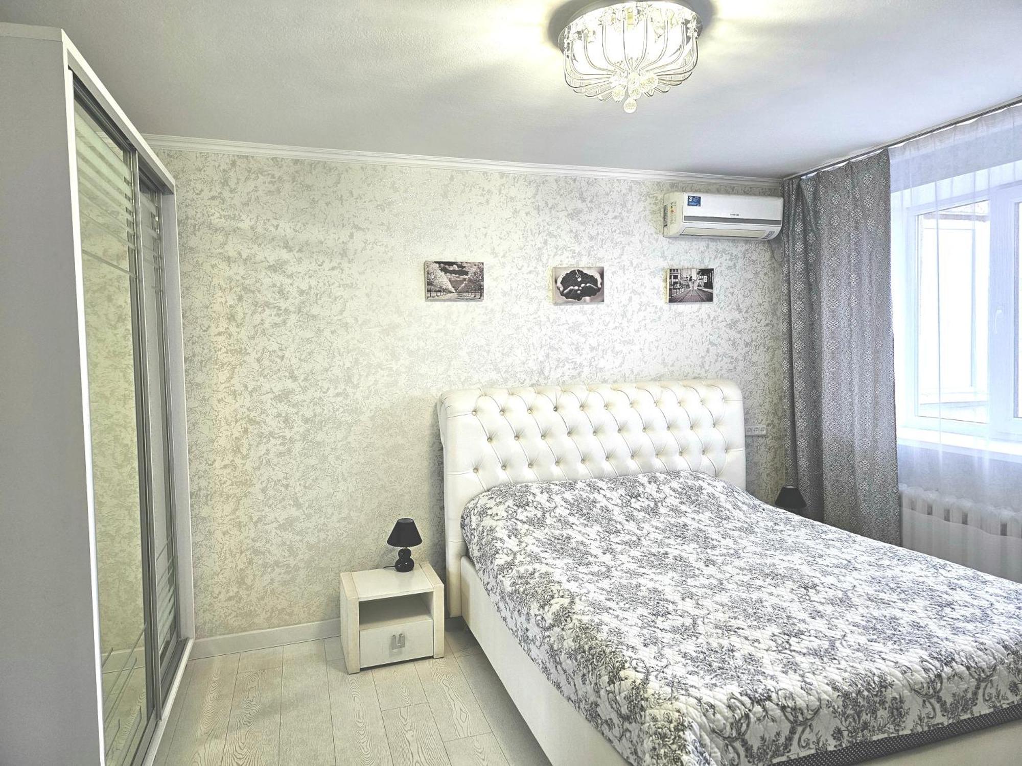 Black And White Apartment Chisinau Luaran gambar