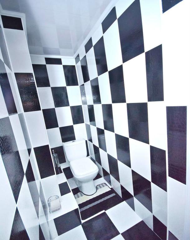 Black And White Apartment Chisinau Luaran gambar
